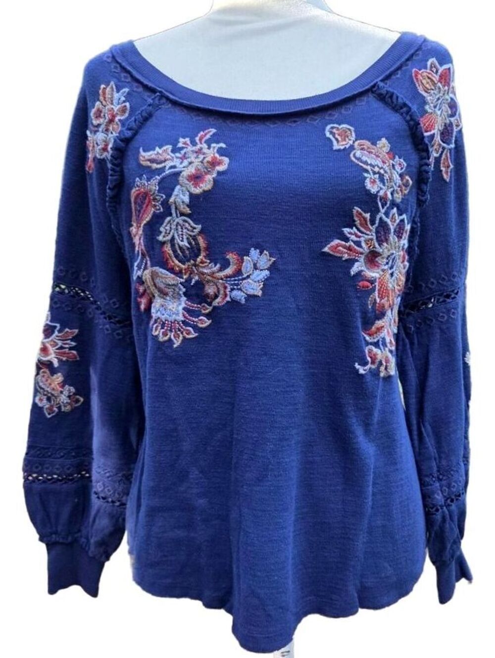 Sundance Embroidered Floral Blue Long Sleeve Knit Sweater Top Twee Petite M